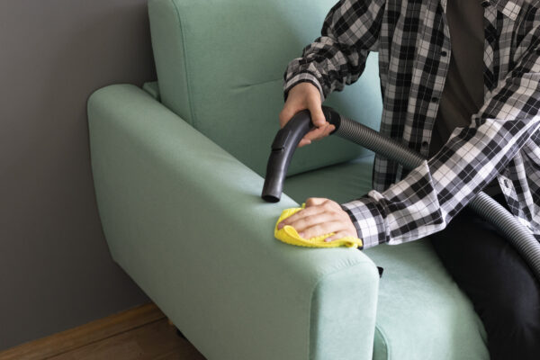 Cómo limpiar el sofá de tu casa